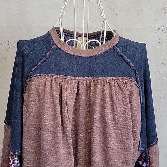 We the Free Friday Fever color block casual top Women's Size XS - Picture 2 of 12